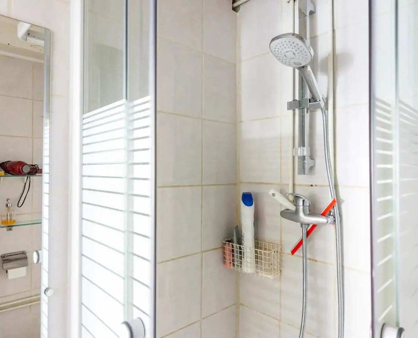 Chbre 2 Pers, Sdb Privee, Repas Et Taxi Cdg Extra Apartment Aulnay-sous-Bois Homestay